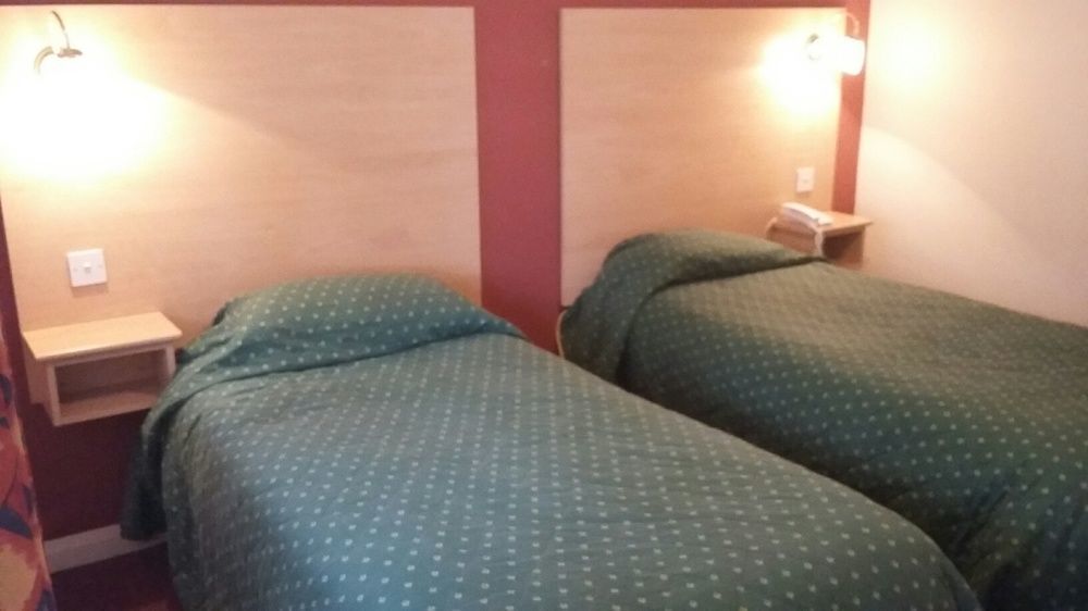 Borough Arms Hotel Ньюкасл-андер-Лайм Экстерьер фото